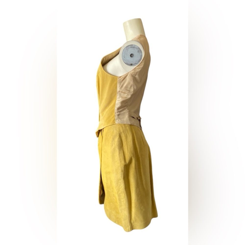 Vintage 1990s Danier suede leather vest and tulip skirt set Women - Picture 3 of 16